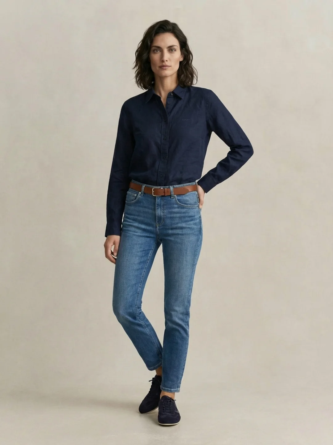 Gant Women Black Solid Regular Fit Pure Linen Shirt - Image 2