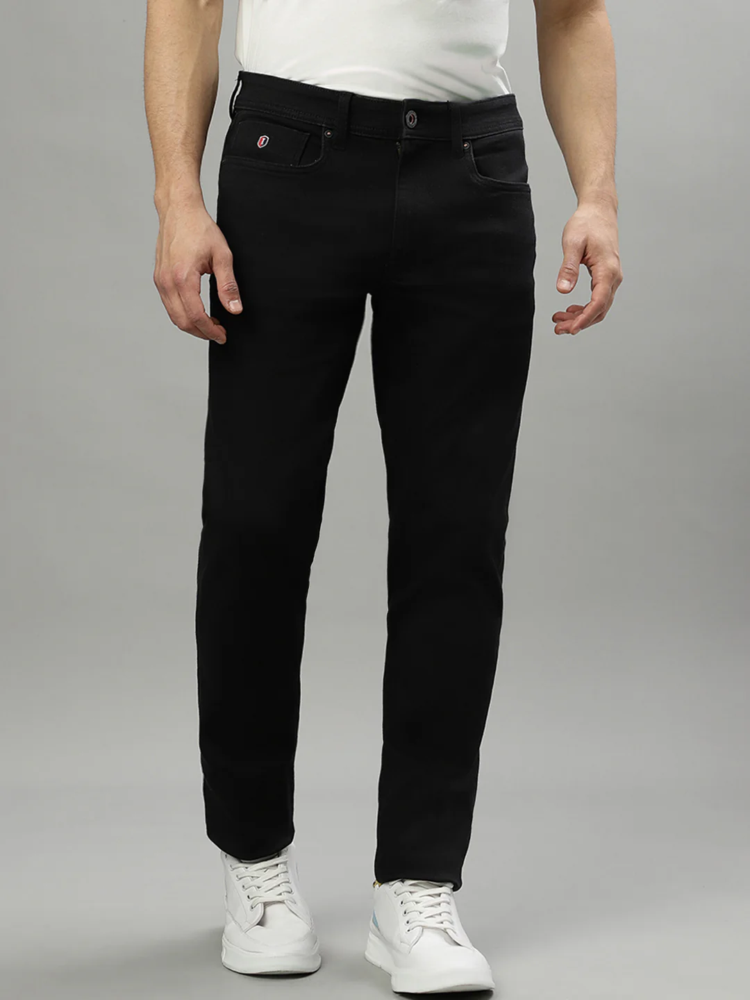 Iconic Men Black Solid Slim Fit Jeans - Image 2
