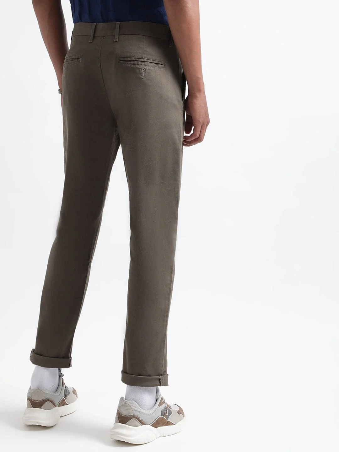 Iconic Men Green Regular Fit Trouser - Image 3
