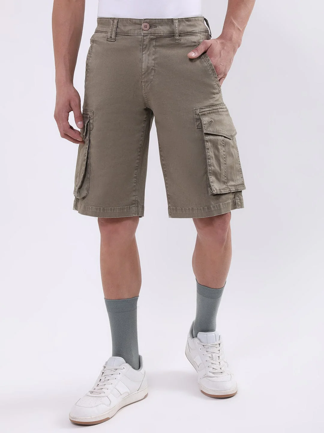 Iconic Men Green Regular Fit Shorts