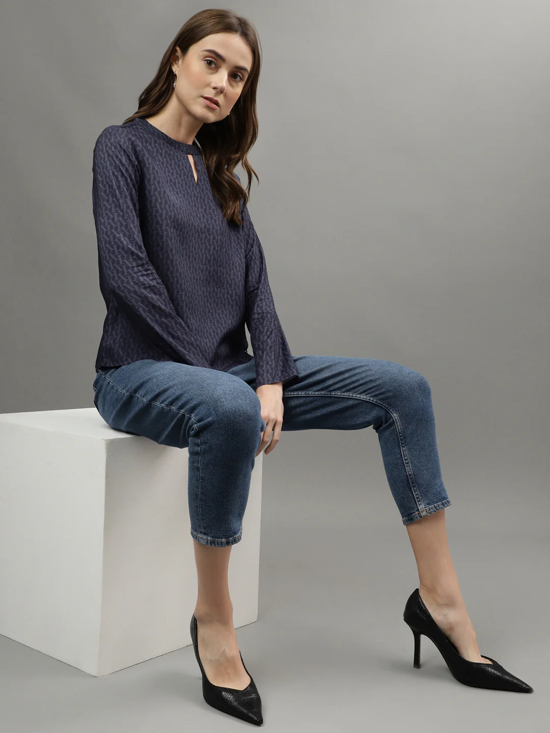 Iconic Women Navy Blue Printed Round Neck Full Sleeves Top - Image 4