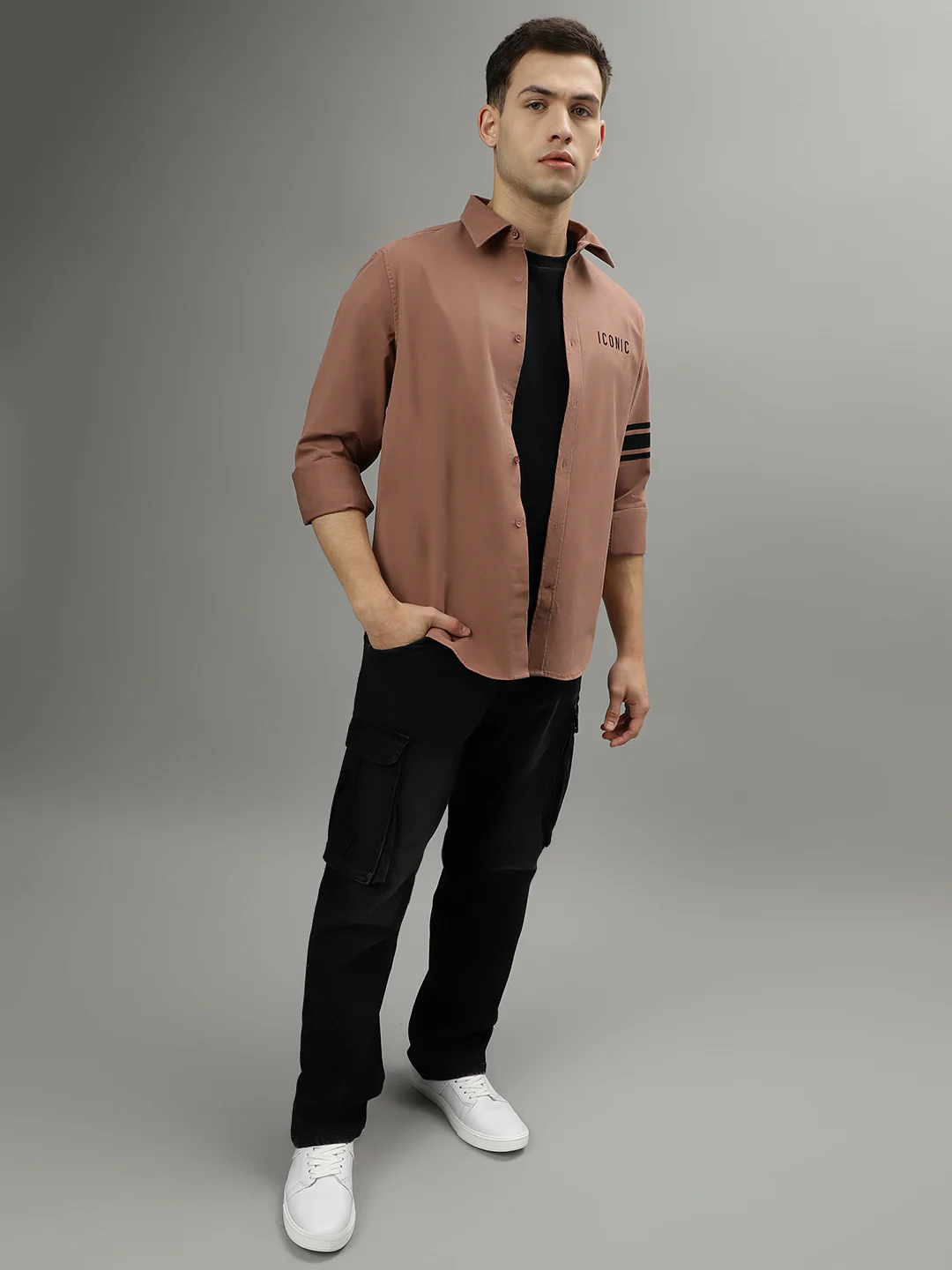 Iconic Men Black Solid Regular Fit Mid-Rise Jeans - Image 4