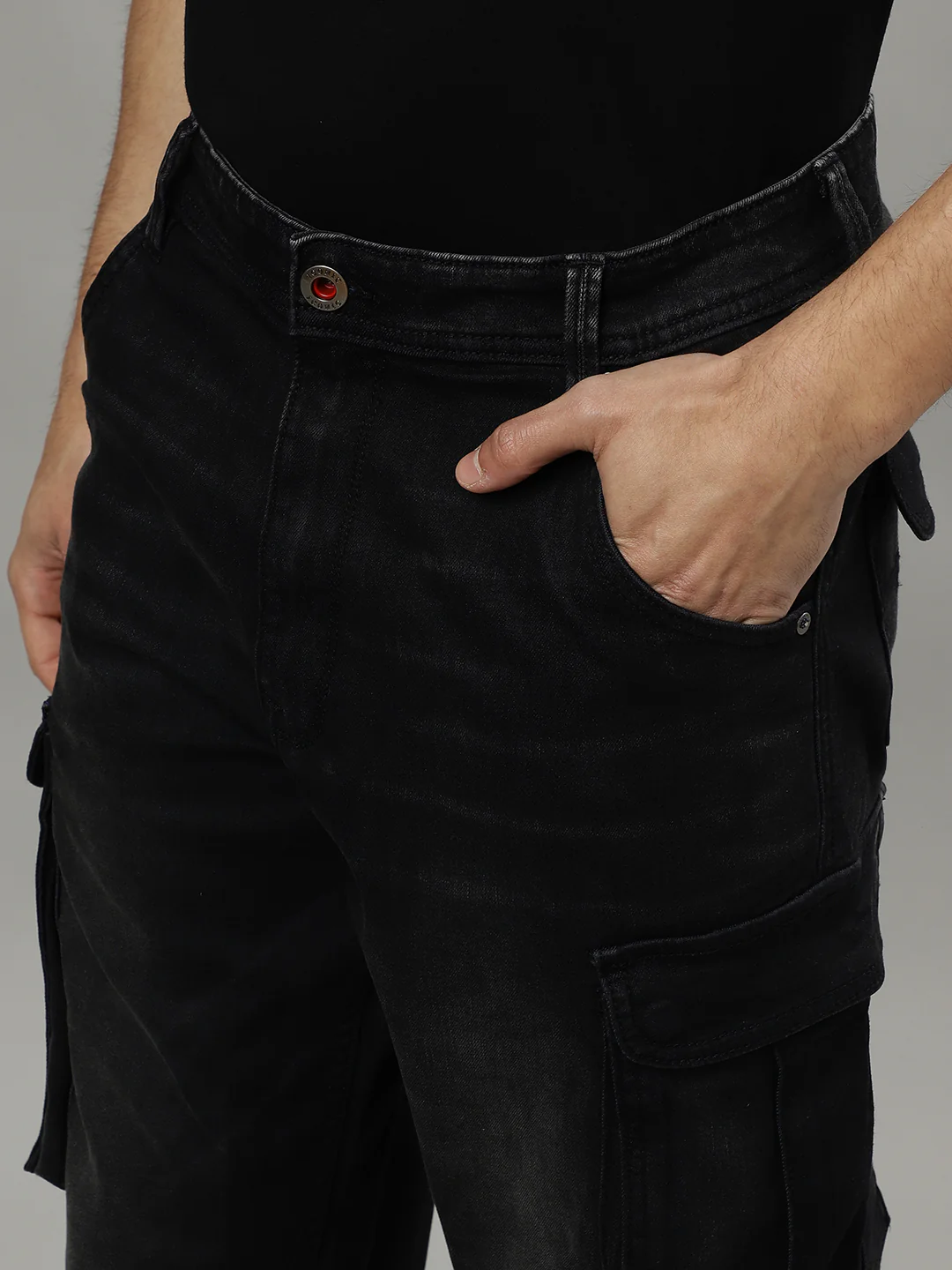 Iconic Men Black Solid Regular Fit Mid-Rise Jeans - Image 6