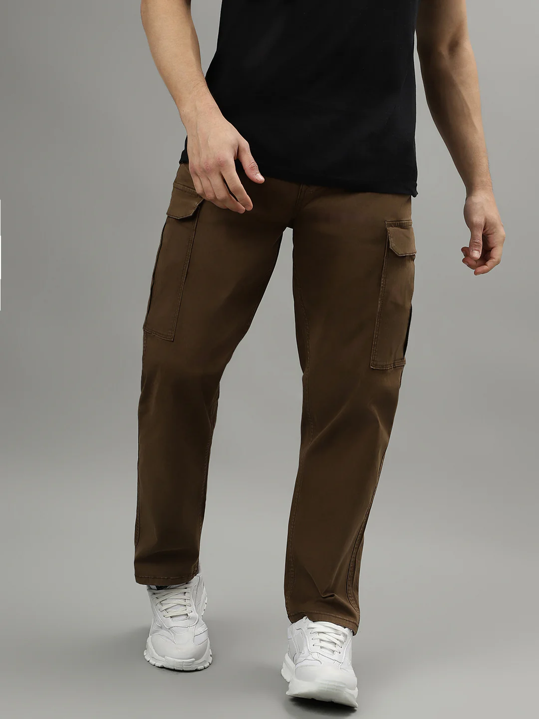 Iconic Men Solid Mid-rise Regular Fit Cargo Trouser - Image 5