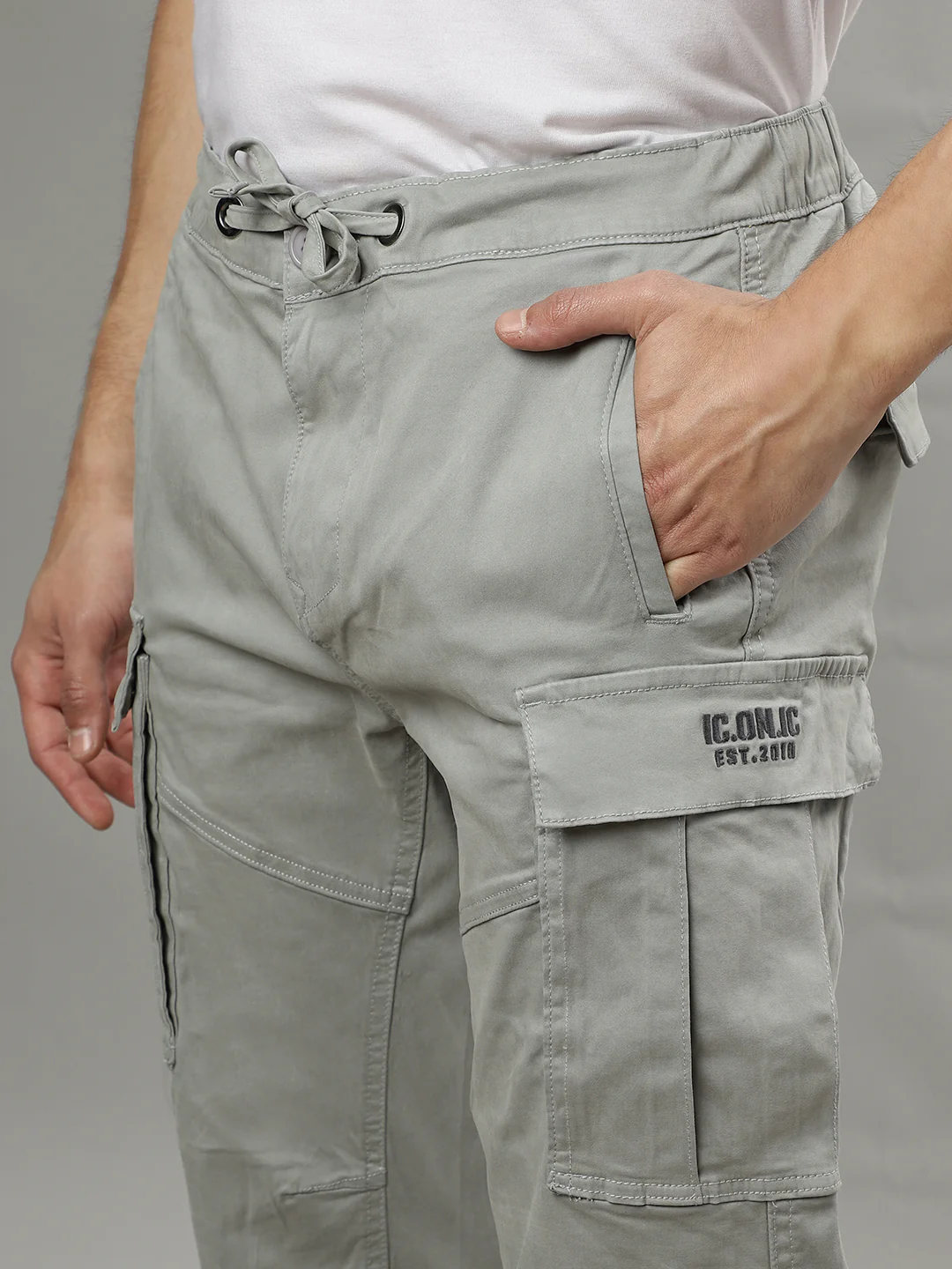 Iconic Men Solid Mid-rise Regular Fit Cargo Trouser - Image 6