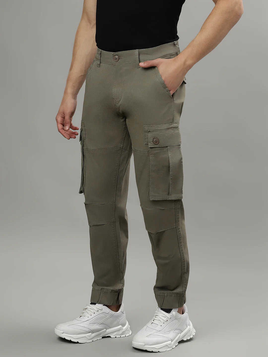 Iconic Men Solid Mid-rise Regular Fit Cargo Trouser - Image 2