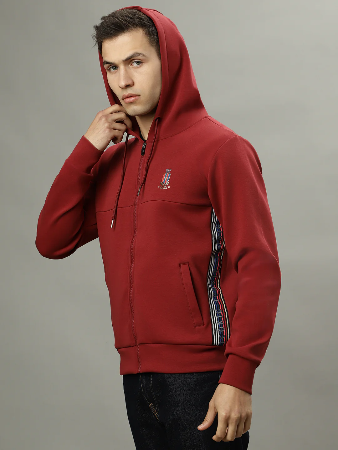 Iconic Men Red Solid Hooded Long Sleeves Sweatshirt - Image 2
