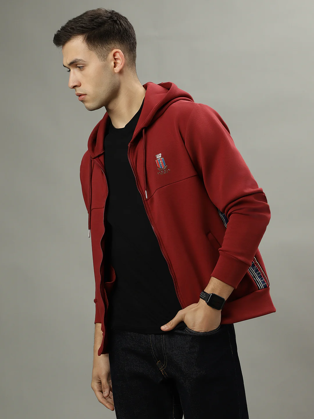 Iconic Men Red Solid Hooded Long Sleeves Sweatshirt - Image 5