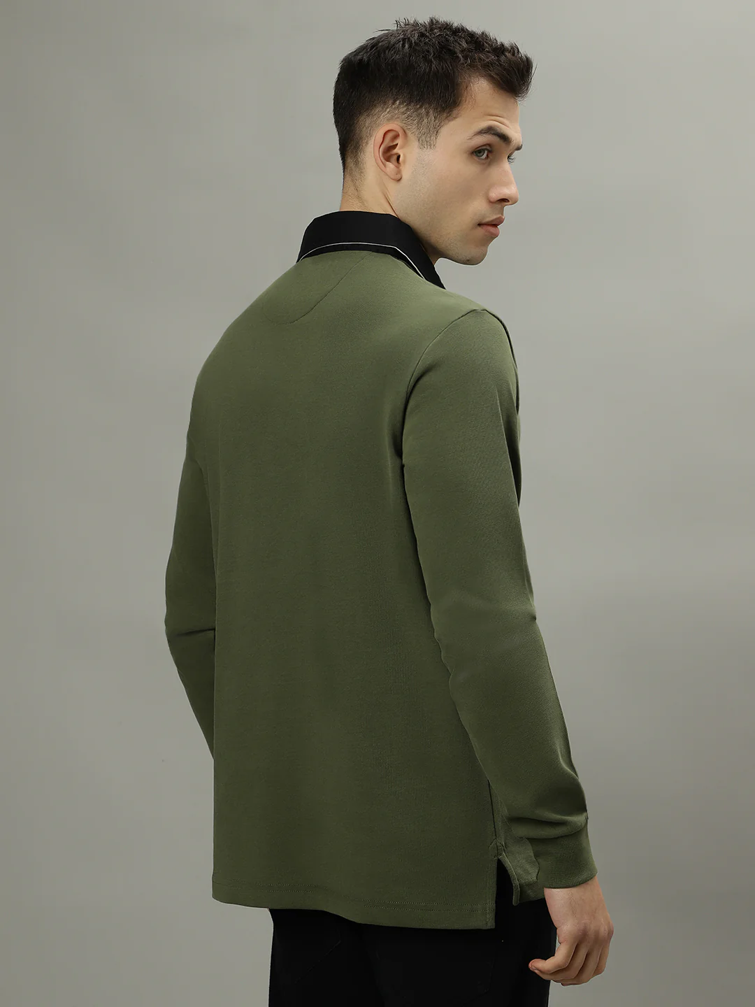 Iconic Men Green Solid Polo Collar Full Sleeves Tshirt - Image 3