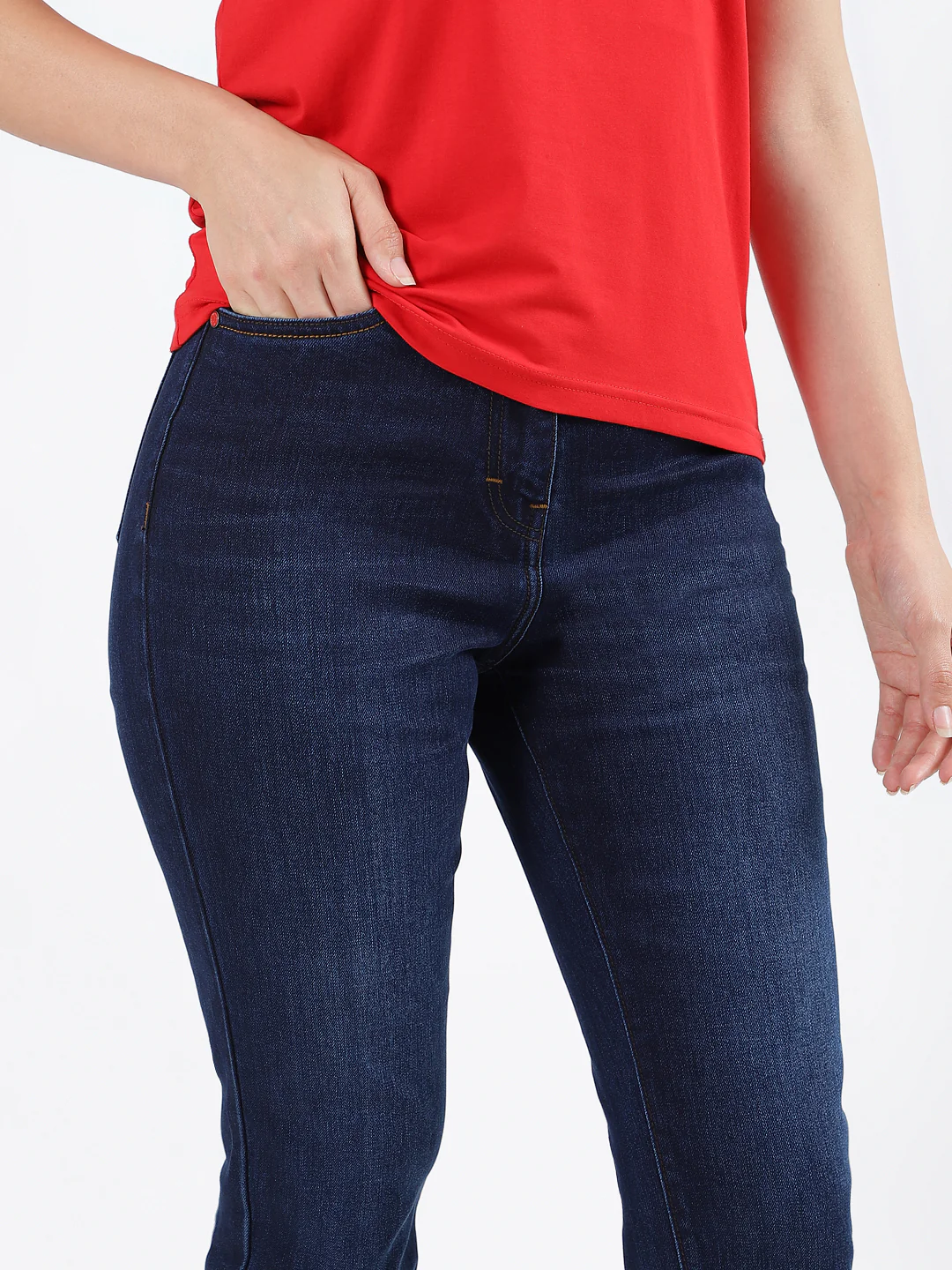 Iconic Women Blue Faded Slim Straight Fit Jeans - Image 5
