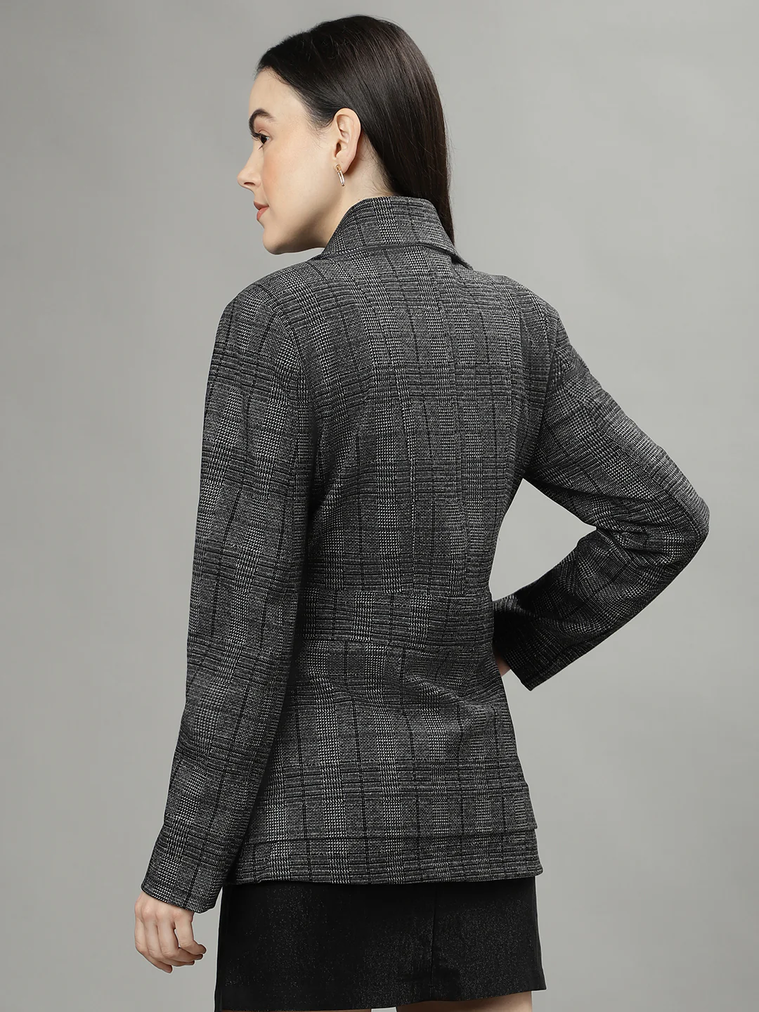 Iconic Women Black Checked Spread Collar Full Sleeves Coat - Image 3