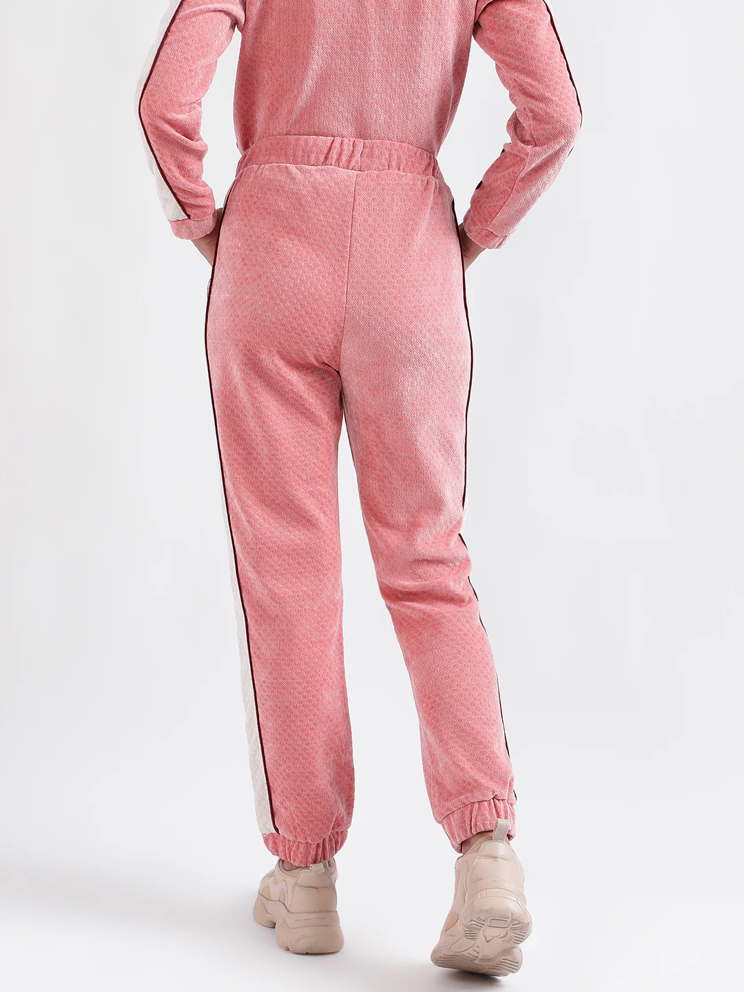 Iconic Women Pink Colour blocked Regular Fit Sweatpant - Image 3