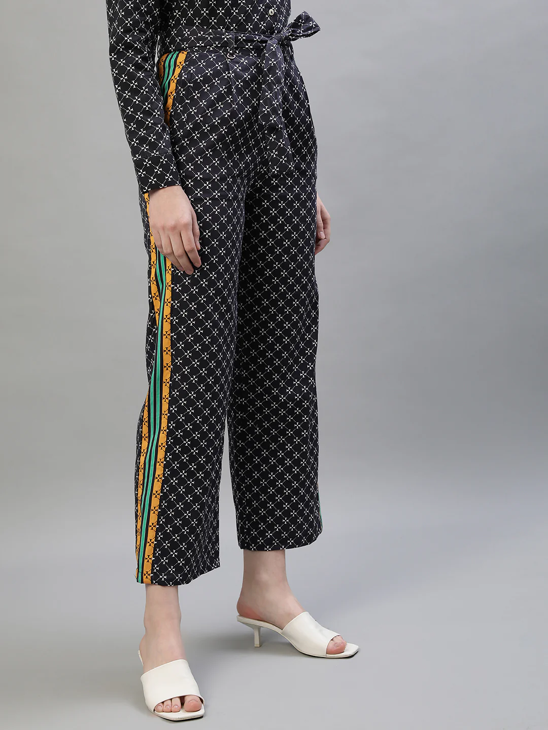 Iconic Women Multi Printed Straight Fit Trouser - Image 2