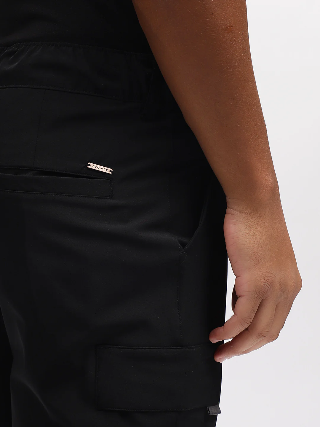 Iconic Men Black Solid Relaxed Fit Trouser - Image 7