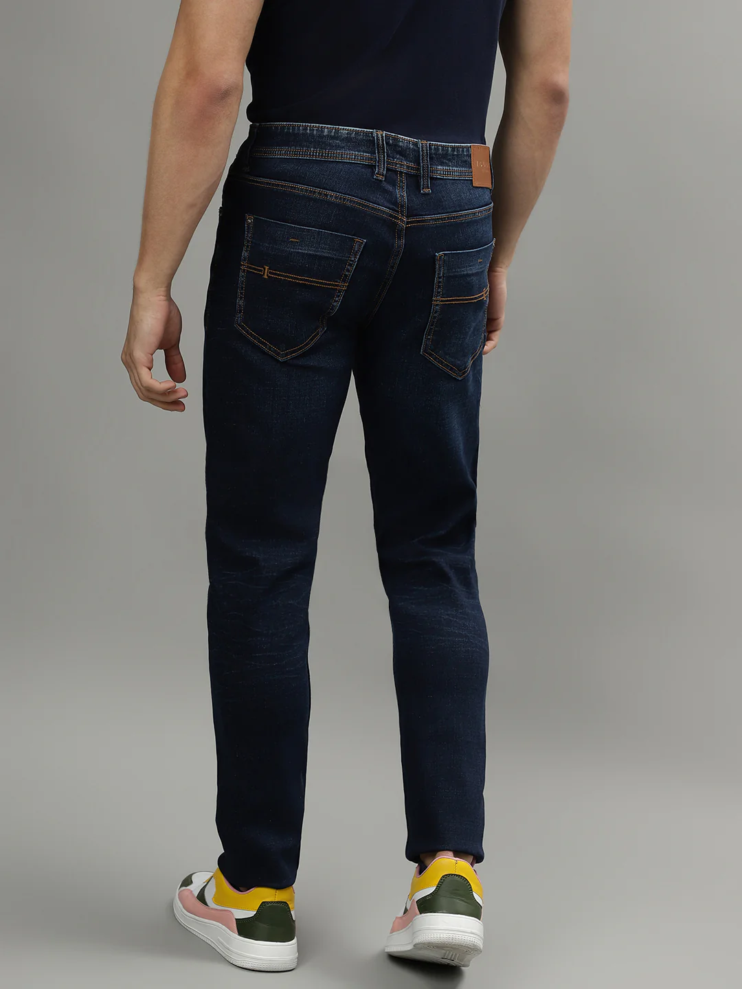 Iconic Men Blue Solid Mid-Rise Tapered Fit Jeans - Image 3