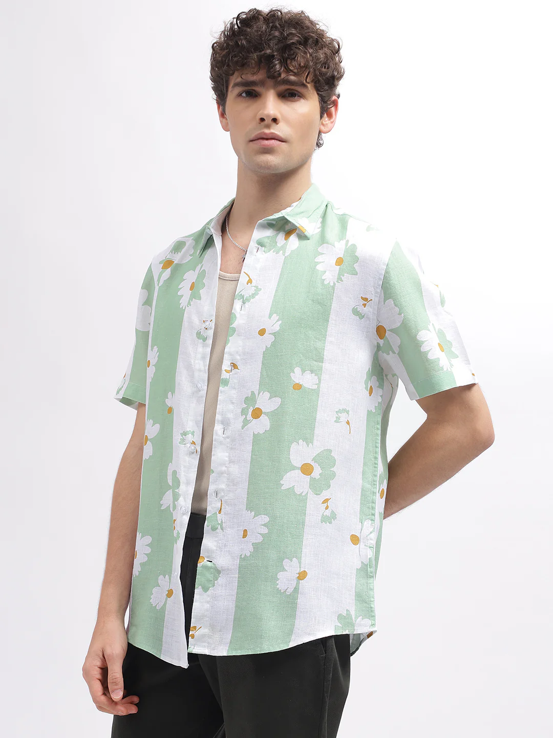 Iconic Men White Printed Spread Collar Short Sleeves Shirt - Image 3