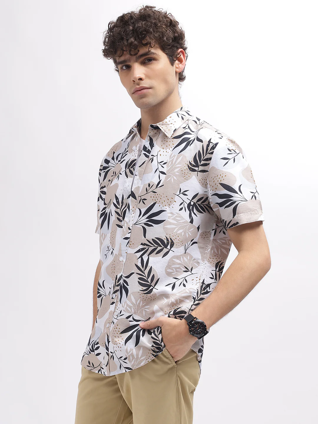 Iconic Men Multi Printed Spread Collar Short Sleeves Shirt - Image 3