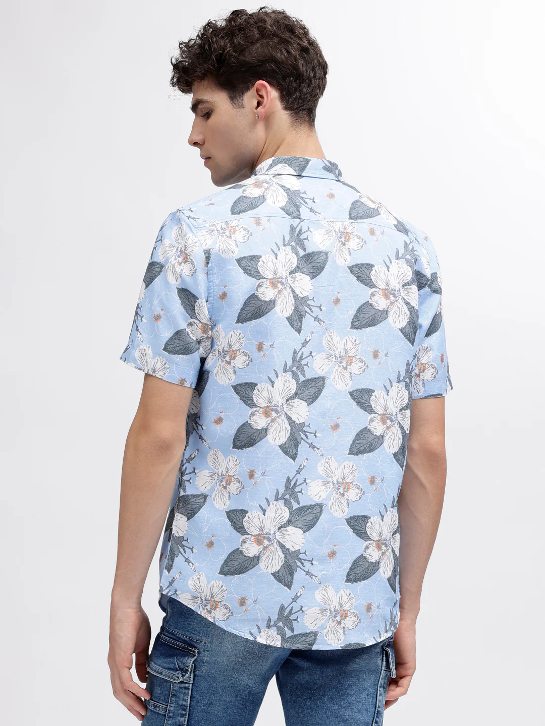 Iconic Men Multi Printed Spread Collar Short Sleeves Shirt - Image 3