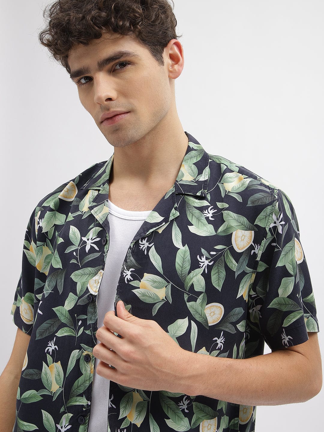 Iconic Men Multi Resort Collar Shirt - Image 5