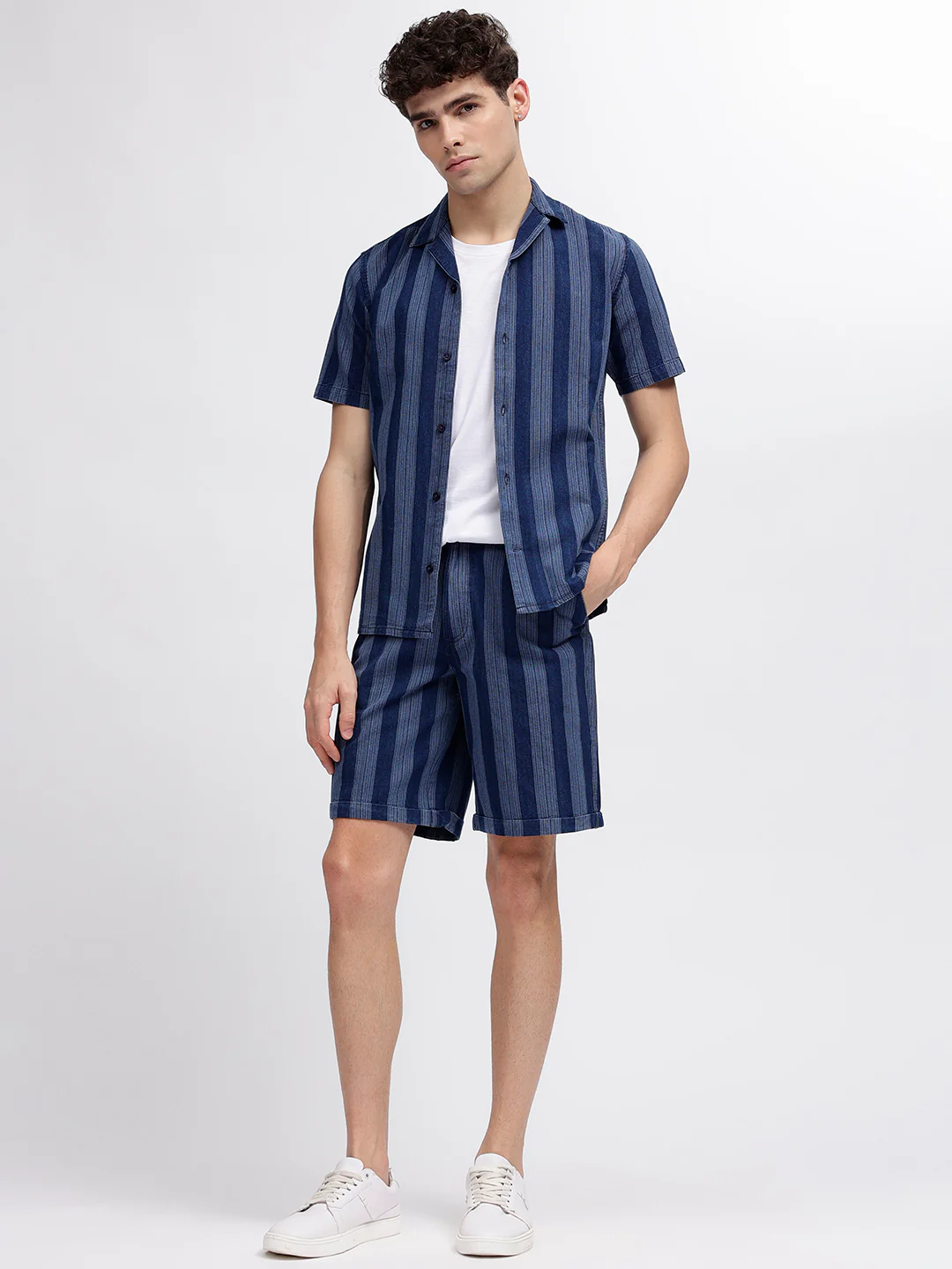 Iconic Men Navy Blue Striped Regular Fit Shorts - Image 4