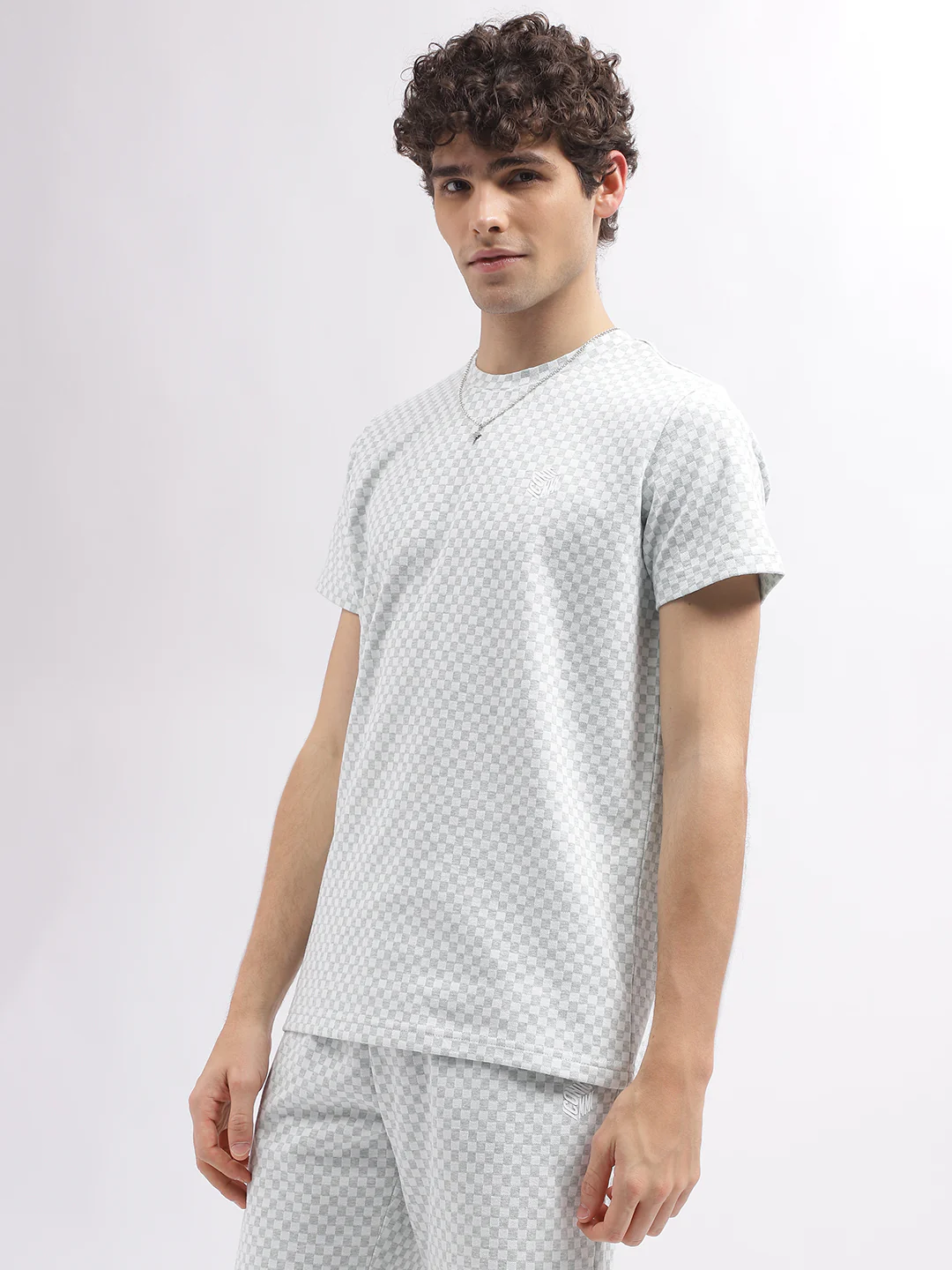 Iconic Men White Checked Round Neck Short Sleeves Tshirt - Image 3