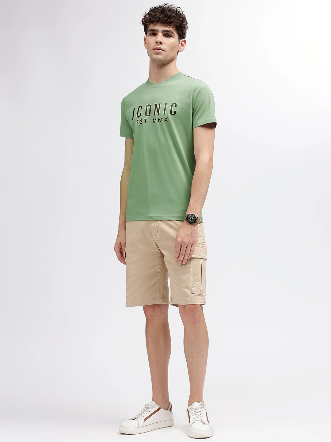 Iconic Men Green Solid Round Neck Short Sleeves Tshirt - Image 5