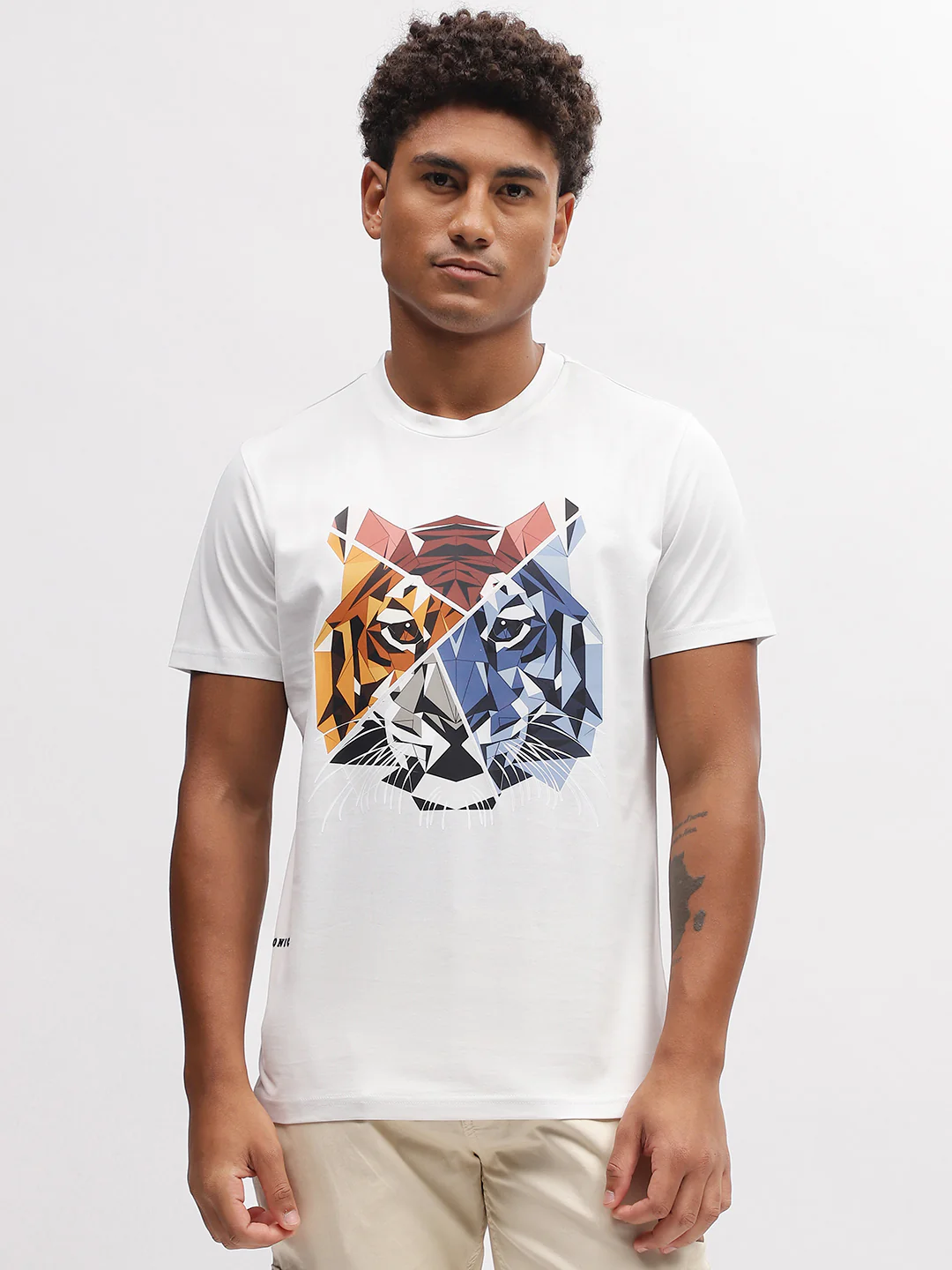 Iconic Men White Printed Round Neck Short Sleeves Tshirt