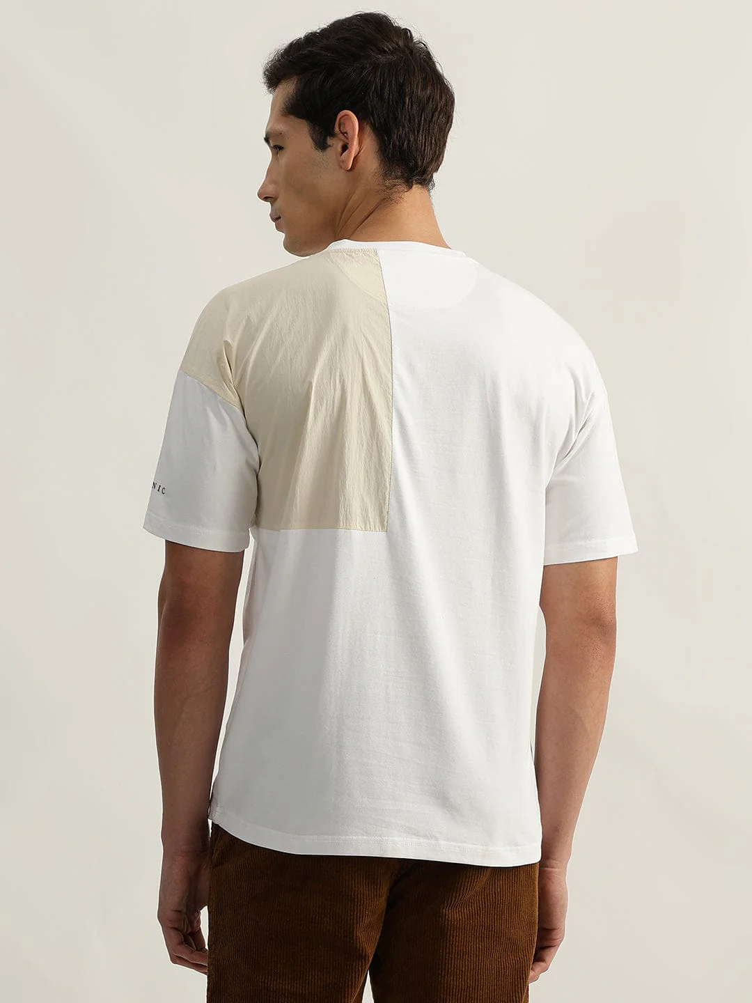 Iconic Men White Round Neck Tshirt - Image 2