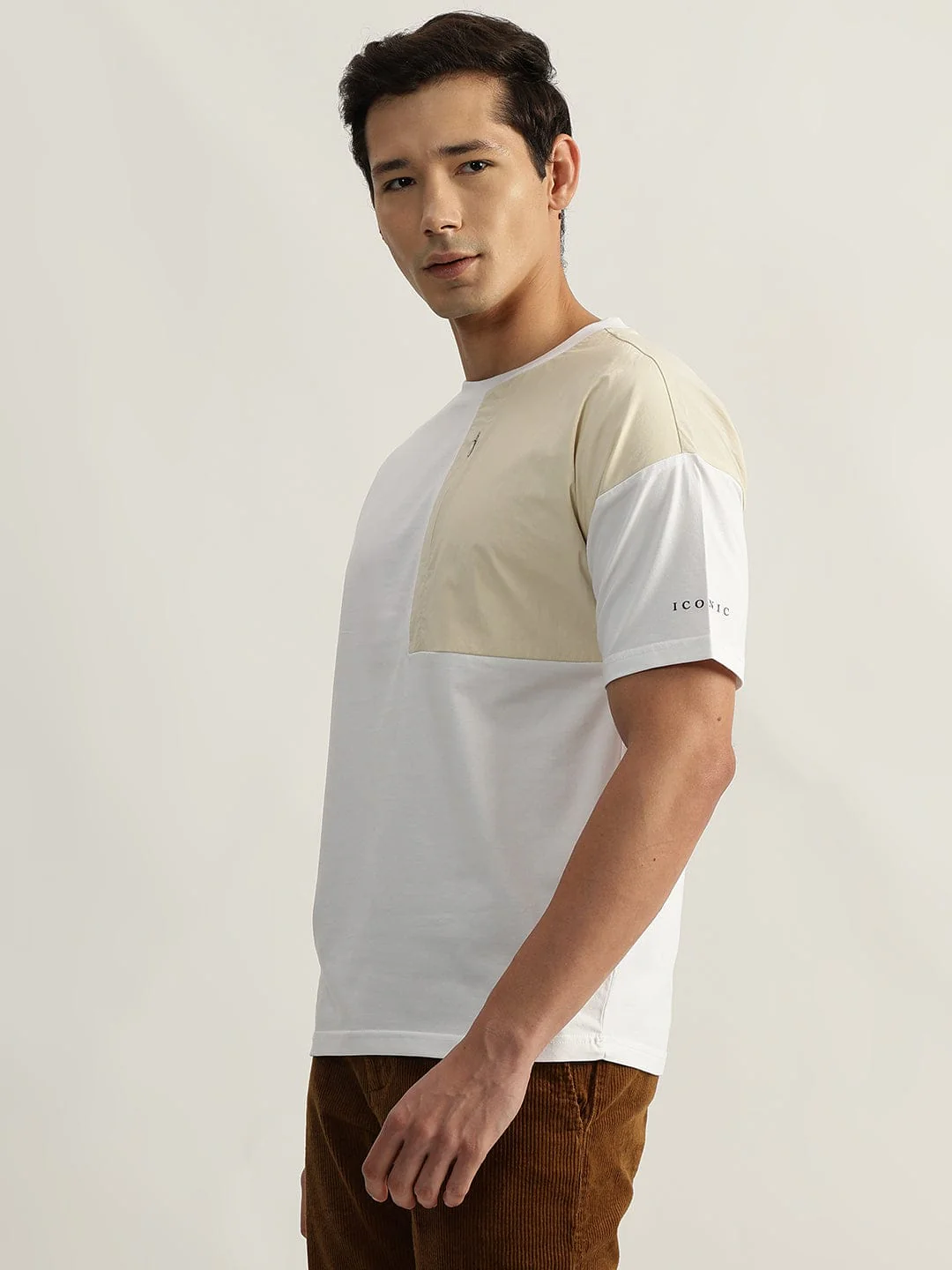 Iconic Men White Round Neck Tshirt - Image 3