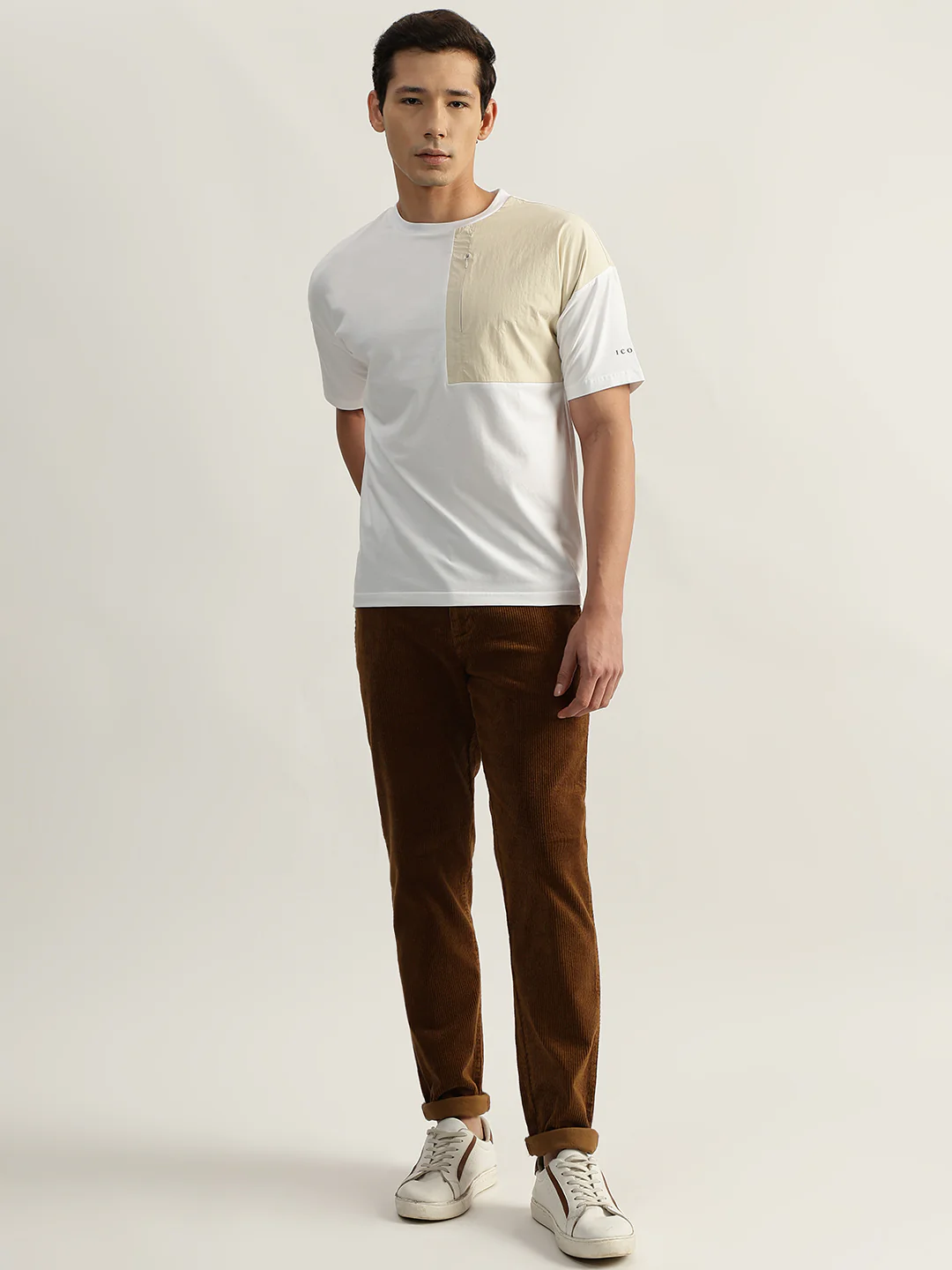 Iconic Men White Colour-Blocked Round Neck Short Sleeves Tshirt - Image 7