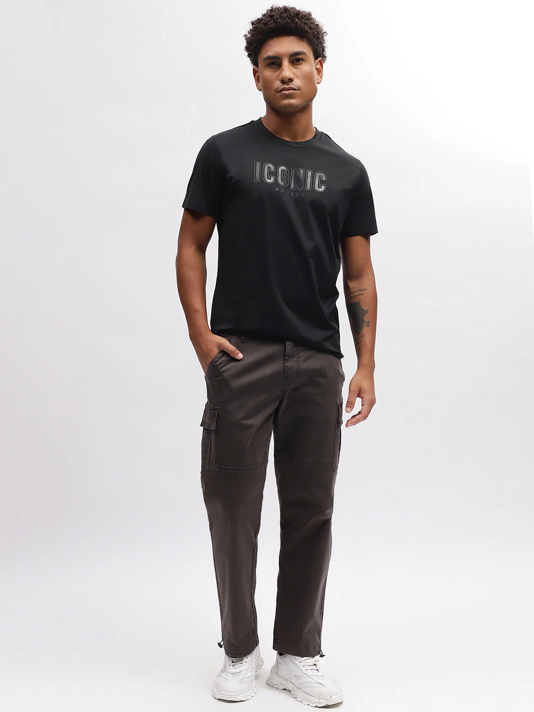 Iconic Men Black Solid Round Neck Short Sleeves Tshirt - Image 5
