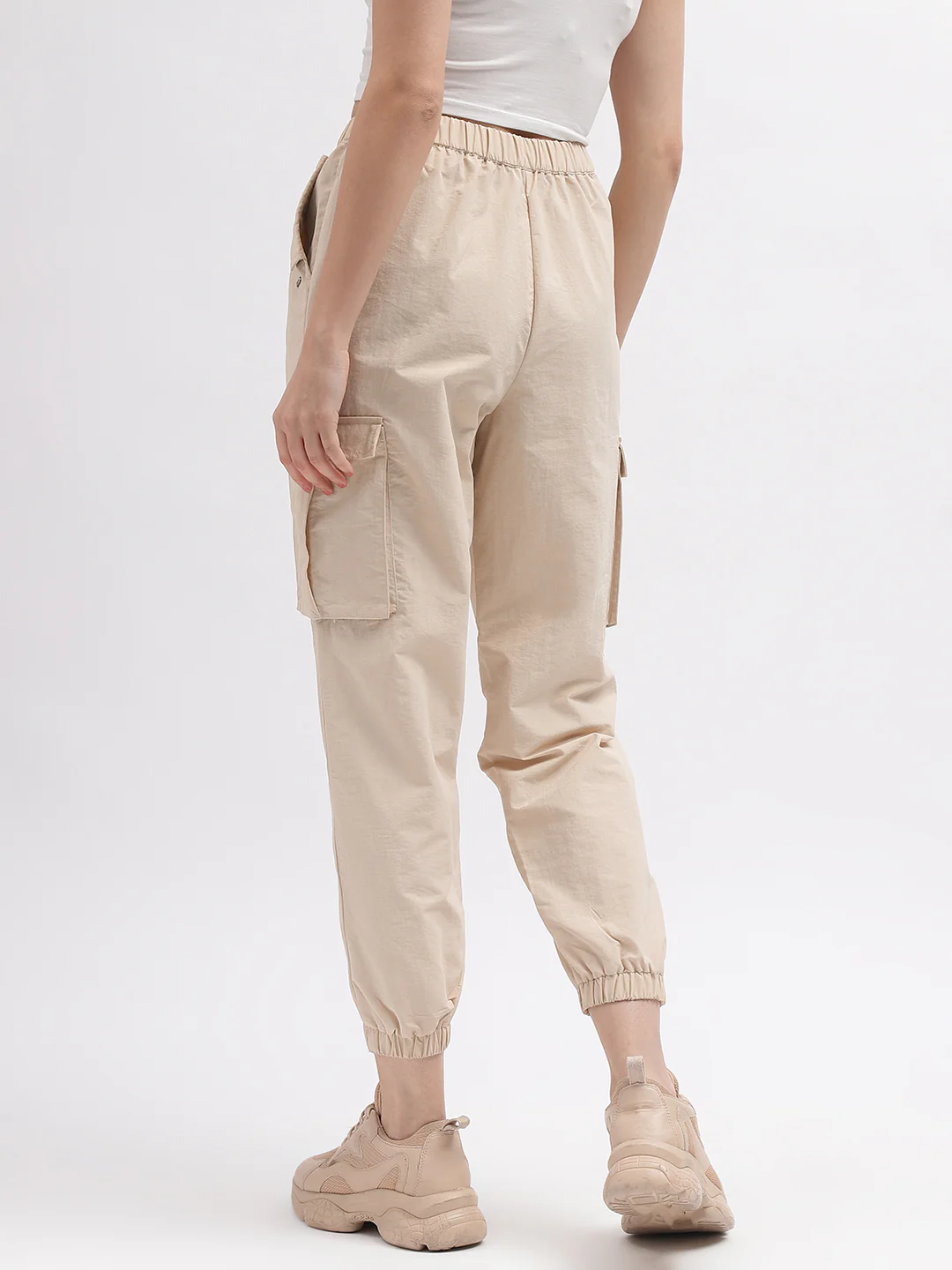 Iconic Women Beige Solid Regular Fit Mid-Rise Trouser - Image 5