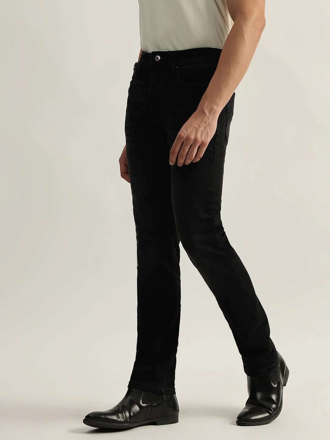 Iconic Men Black Solid Skinny Fit Mid-Rise Jeans - Image 5