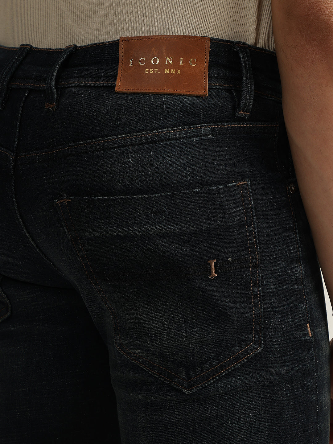 Iconic Men Blue Solid Boot Cut Mid-Rise Jeans - Image 7