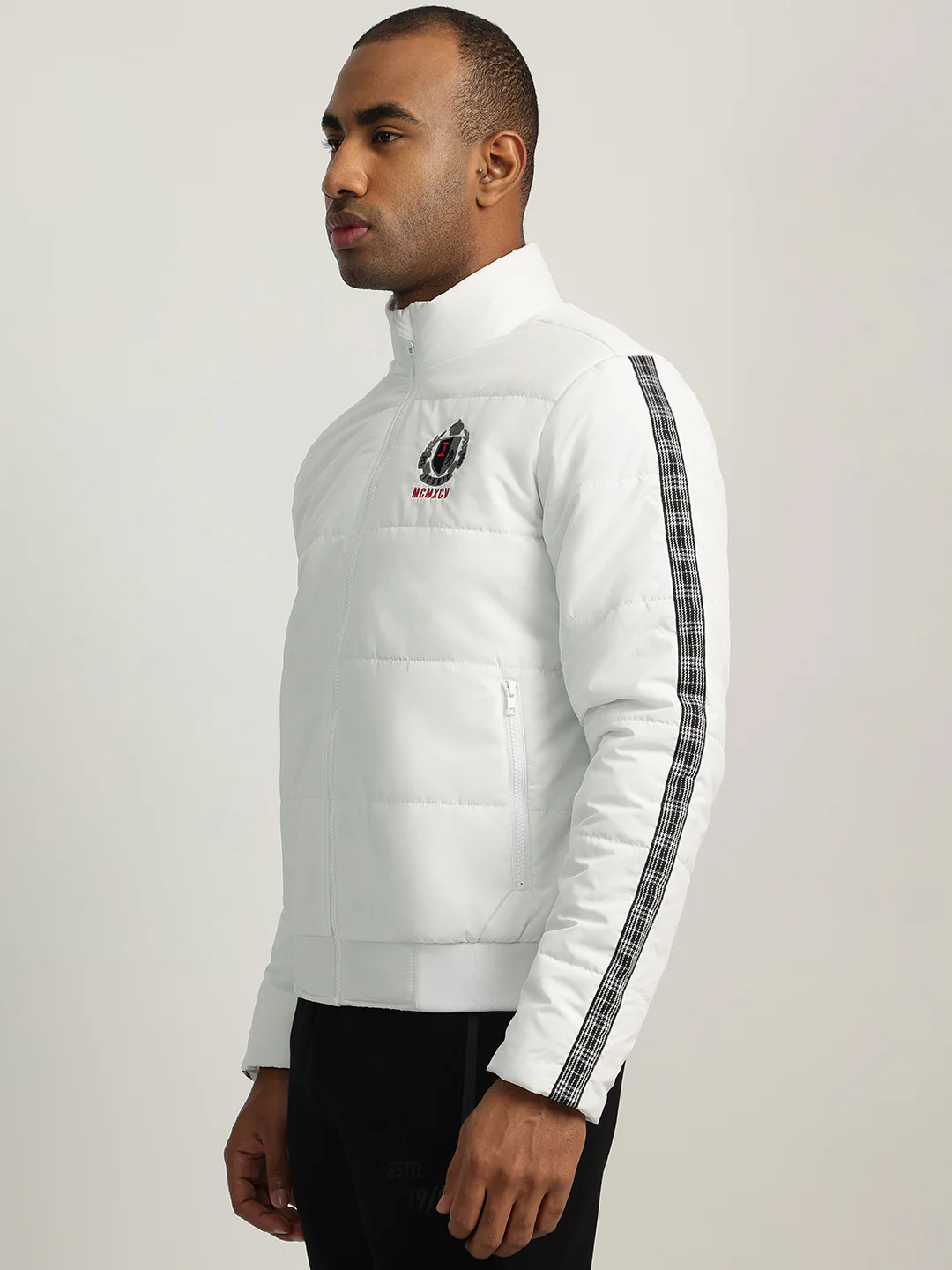 Iconic Men White Solid Stand Collar Full Sleeves Puffer Jacket - Image 2