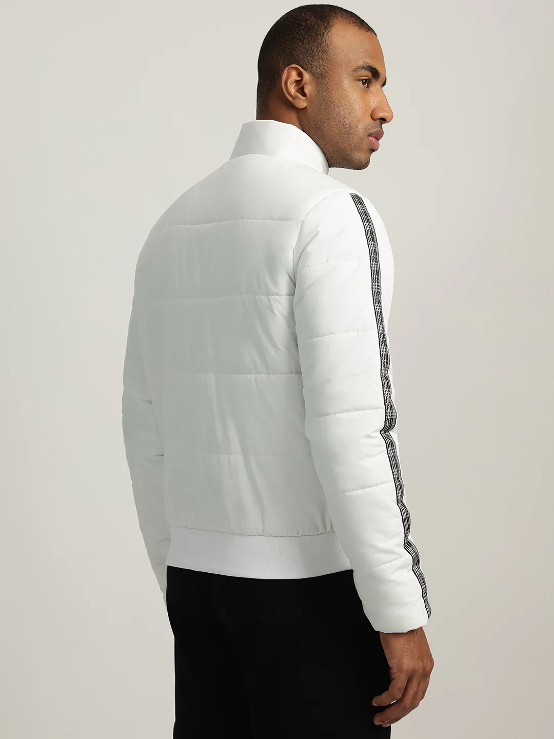 Iconic Men White Solid Stand Collar Full Sleeves Puffer Jacket - Image 3
