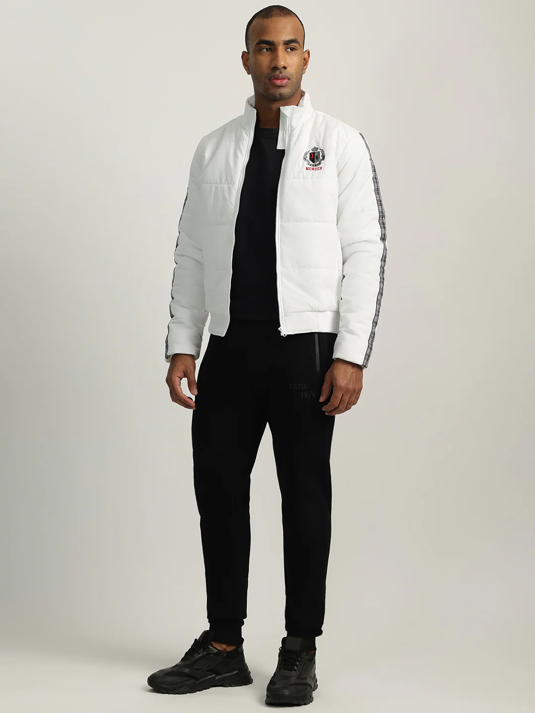 Iconic Men White Solid Stand Collar Full Sleeves Puffer Jacket - Image 4
