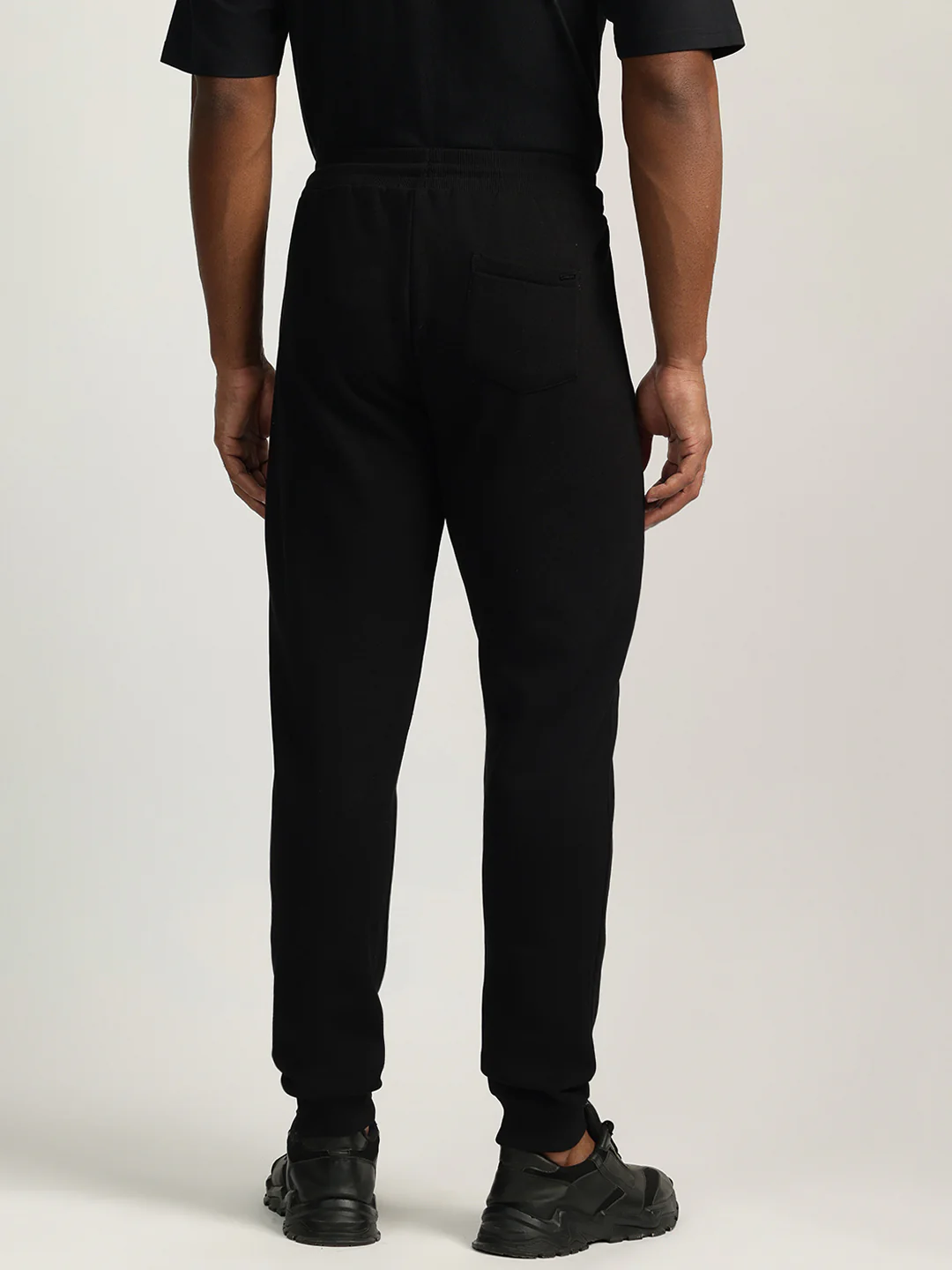 Iconic Men Black Solid Regular Fit Sweatpant - Image 3