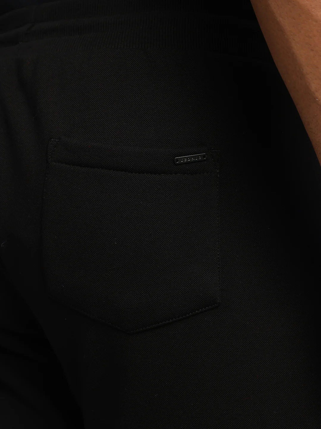 Iconic Men Black Solid Regular Fit Sweatpant - Image 9