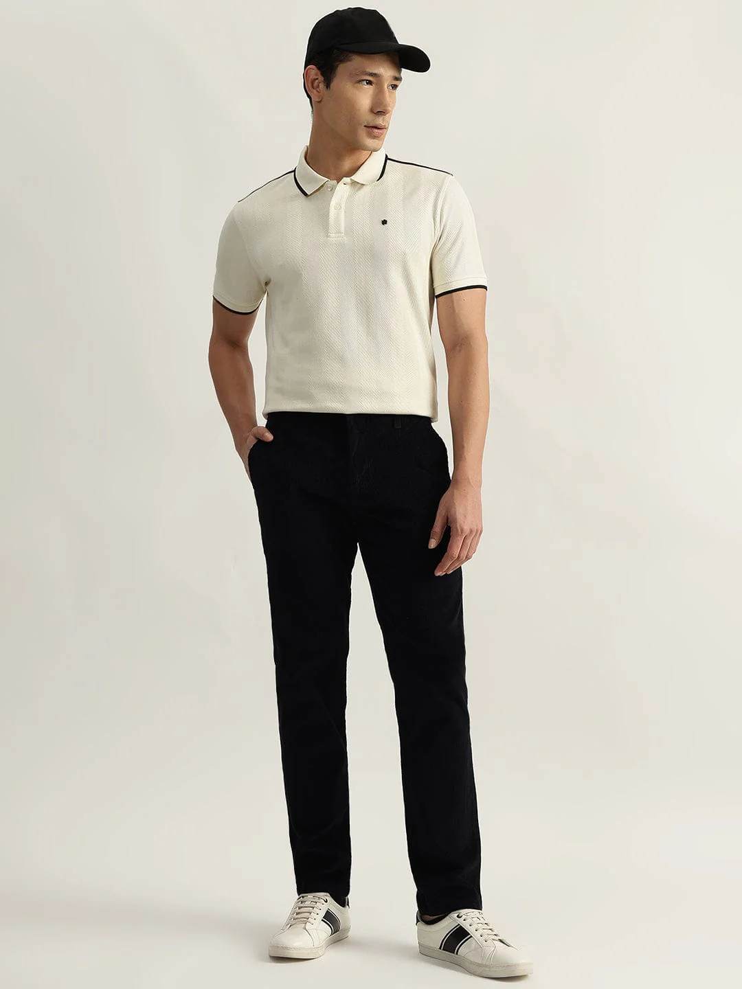 Iconic Men Blue Regular Fit Solid Trouser - Image 4