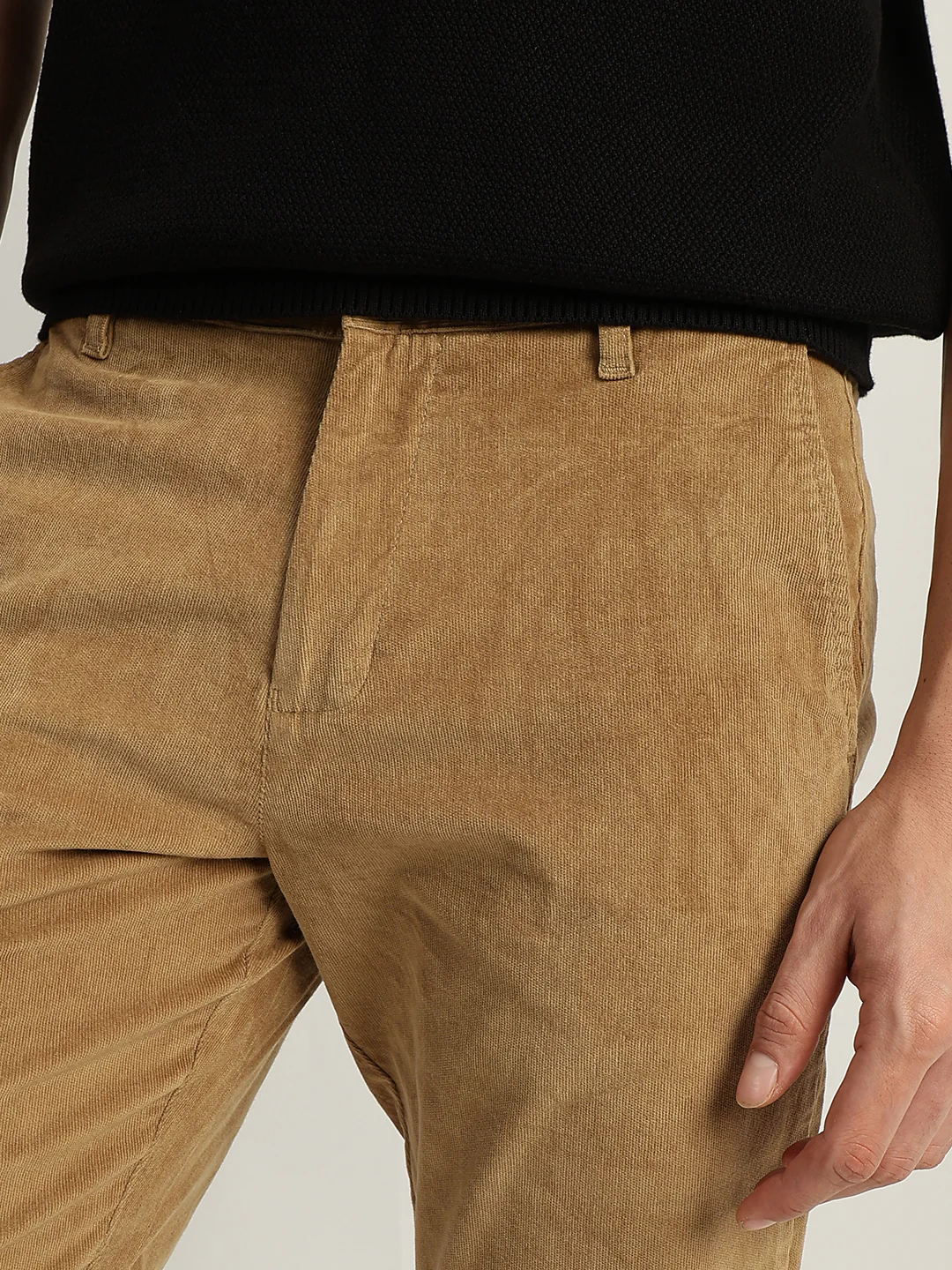 Iconic Men Beige Solid Slim Fit Mid-Rise Flat Front Trouser - Image 2