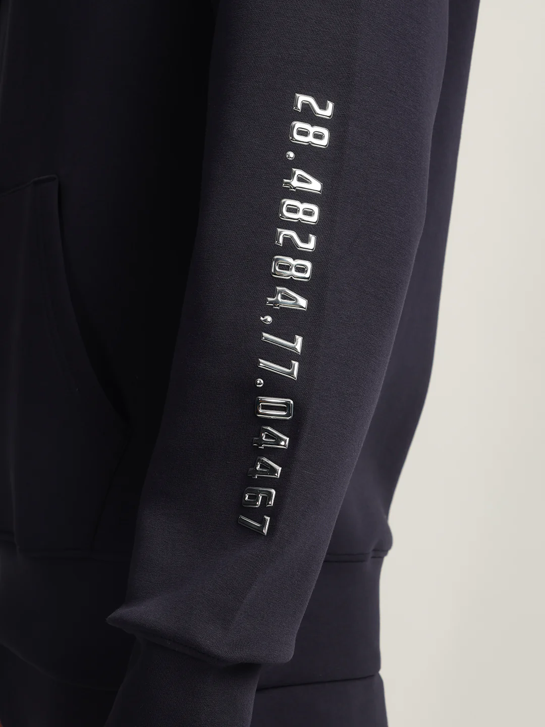 Iconic Men Navy Blue Solid Hooded Full Sleeves Sweatshirt - Image 6