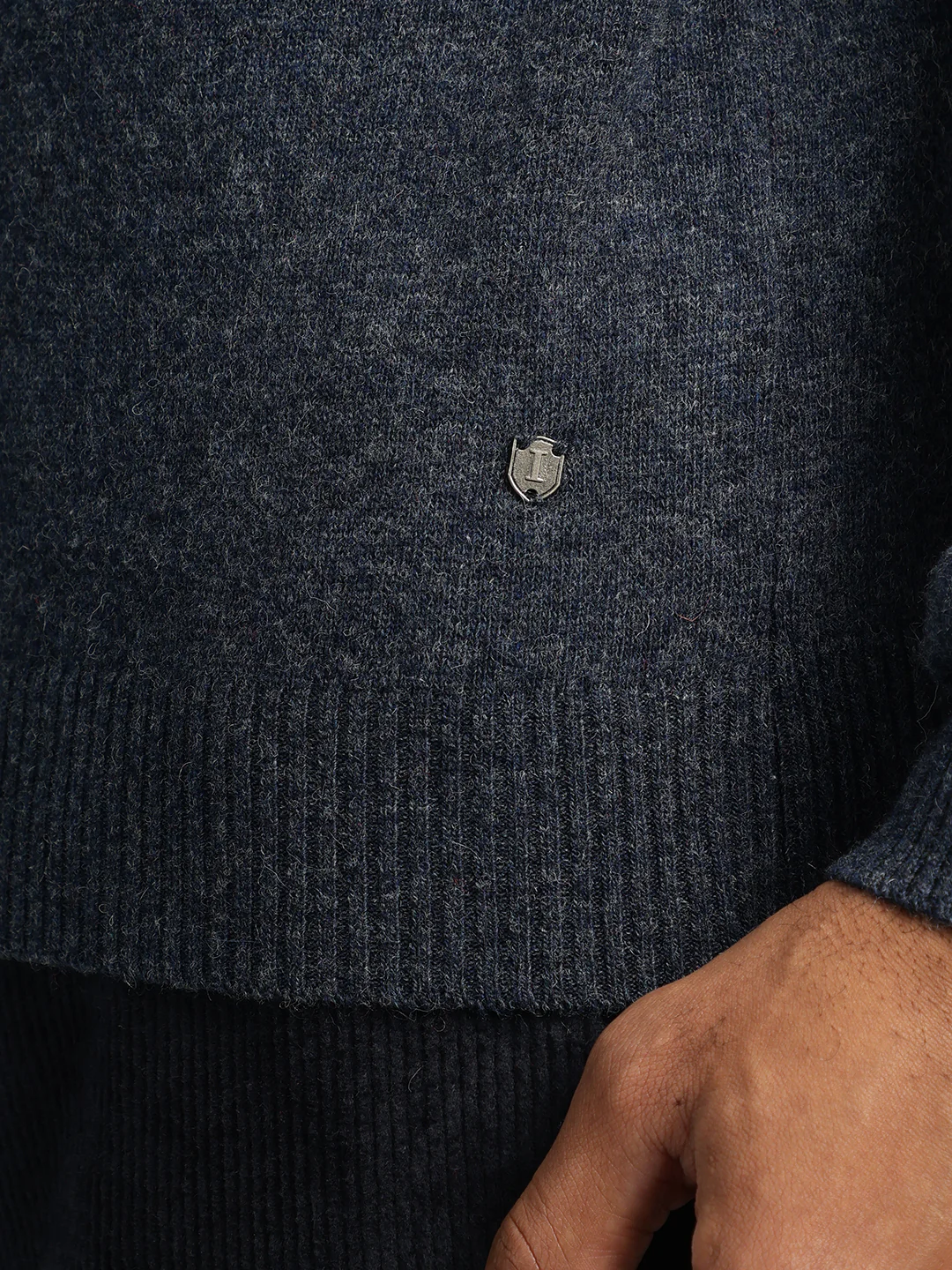 Iconic Men Blue Solid Round Neck Full Sleeves Sweater - Image 6