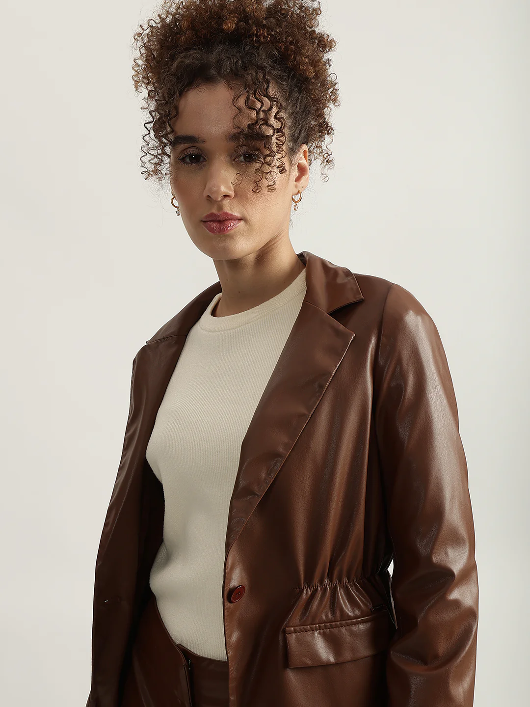 Iconic Women Brown Solid Notched Collar Full Sleeves Single Breasted Blazer - Image 5