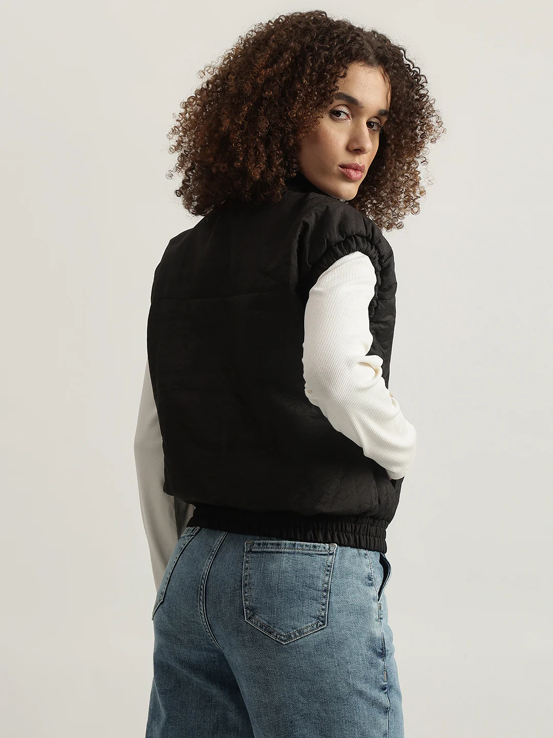 Iconic Women Black Solid Stand Collar Short Sleeves Jacket - Image 3