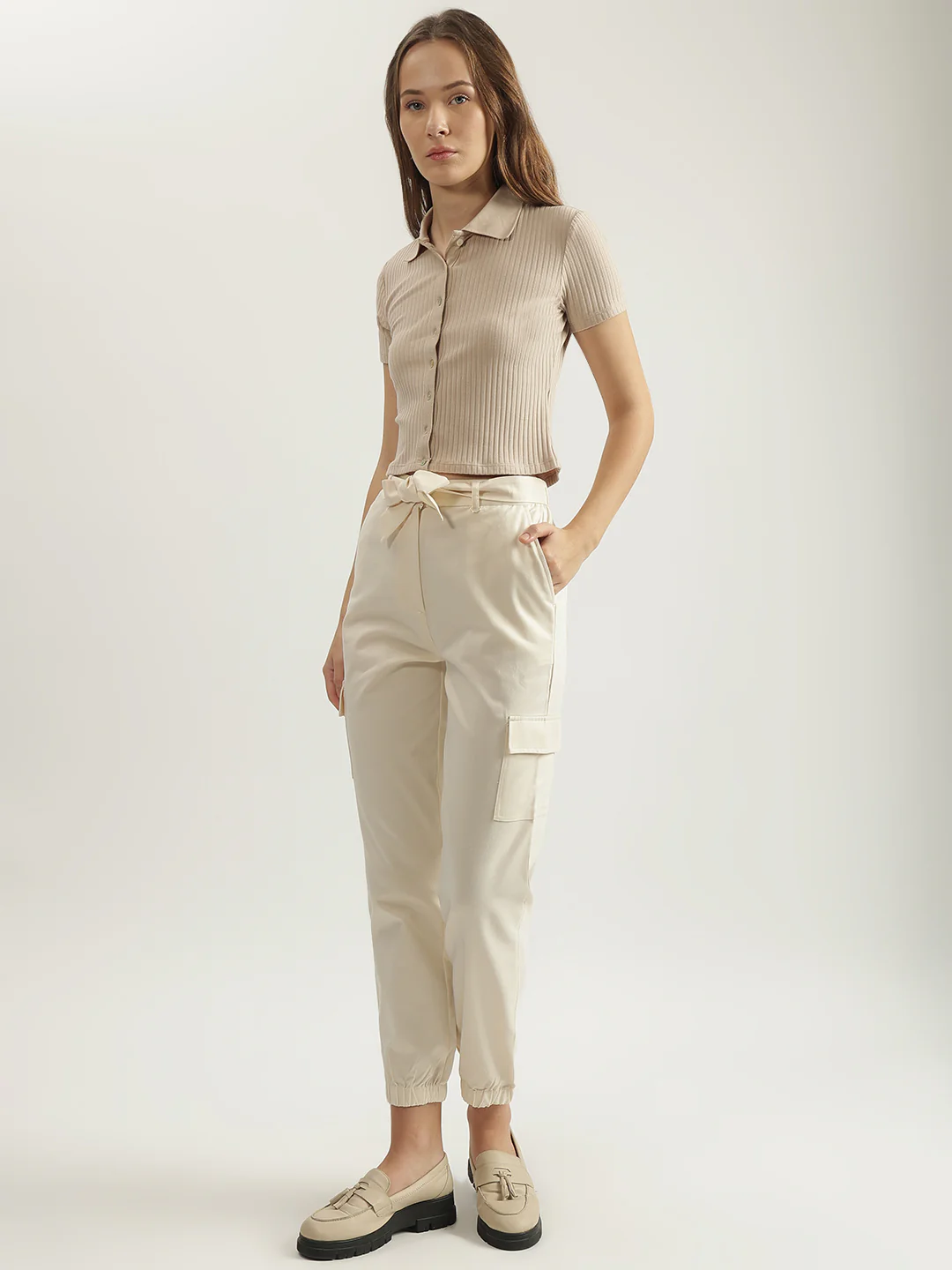 Iconic Women Beige Solid Regular Fit High-Rise Cargo Style Trouser - Image 4