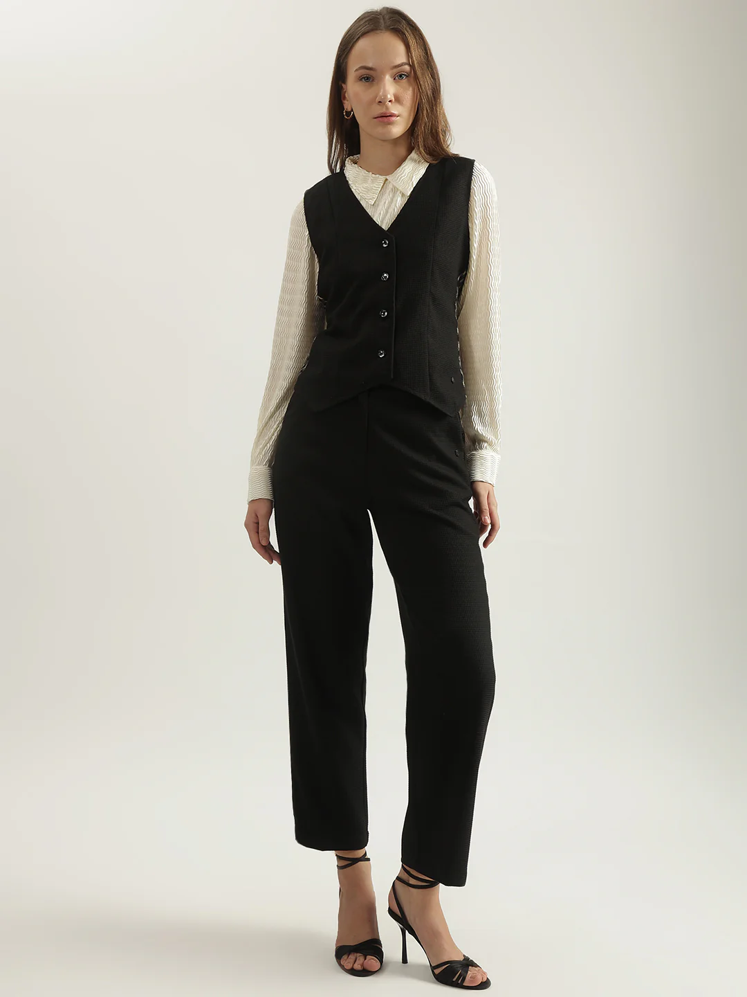 Iconic Women Black Solid Regular Fit High-Rise Flat Front Trouser - Image 4