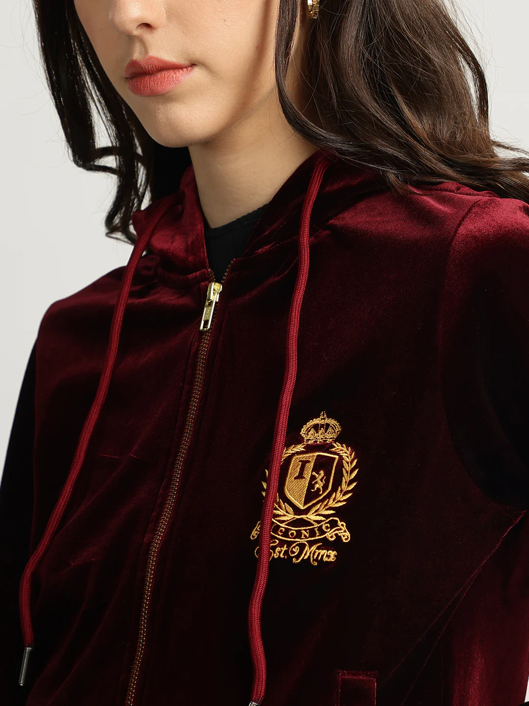 Iconic Women Maroon Solid Hooded Full Sleeves Zip Through Sweatshirt - Image 6