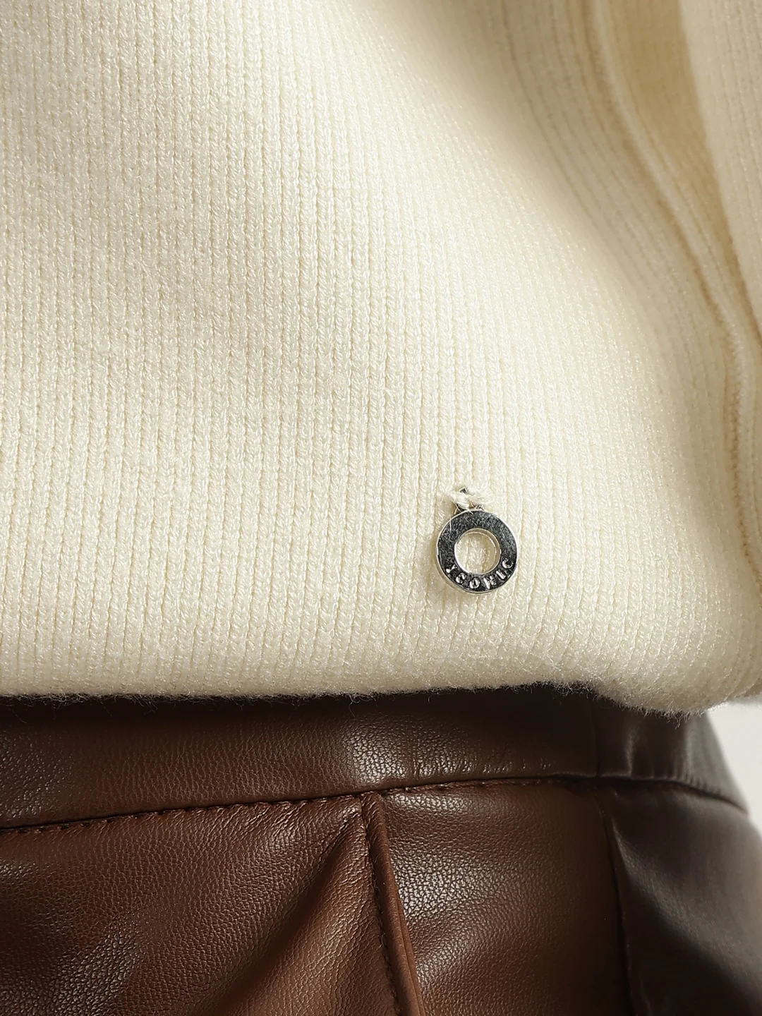 Iconic Women Cream Solid Round Neck Full Sleeves Sweater - Image 6