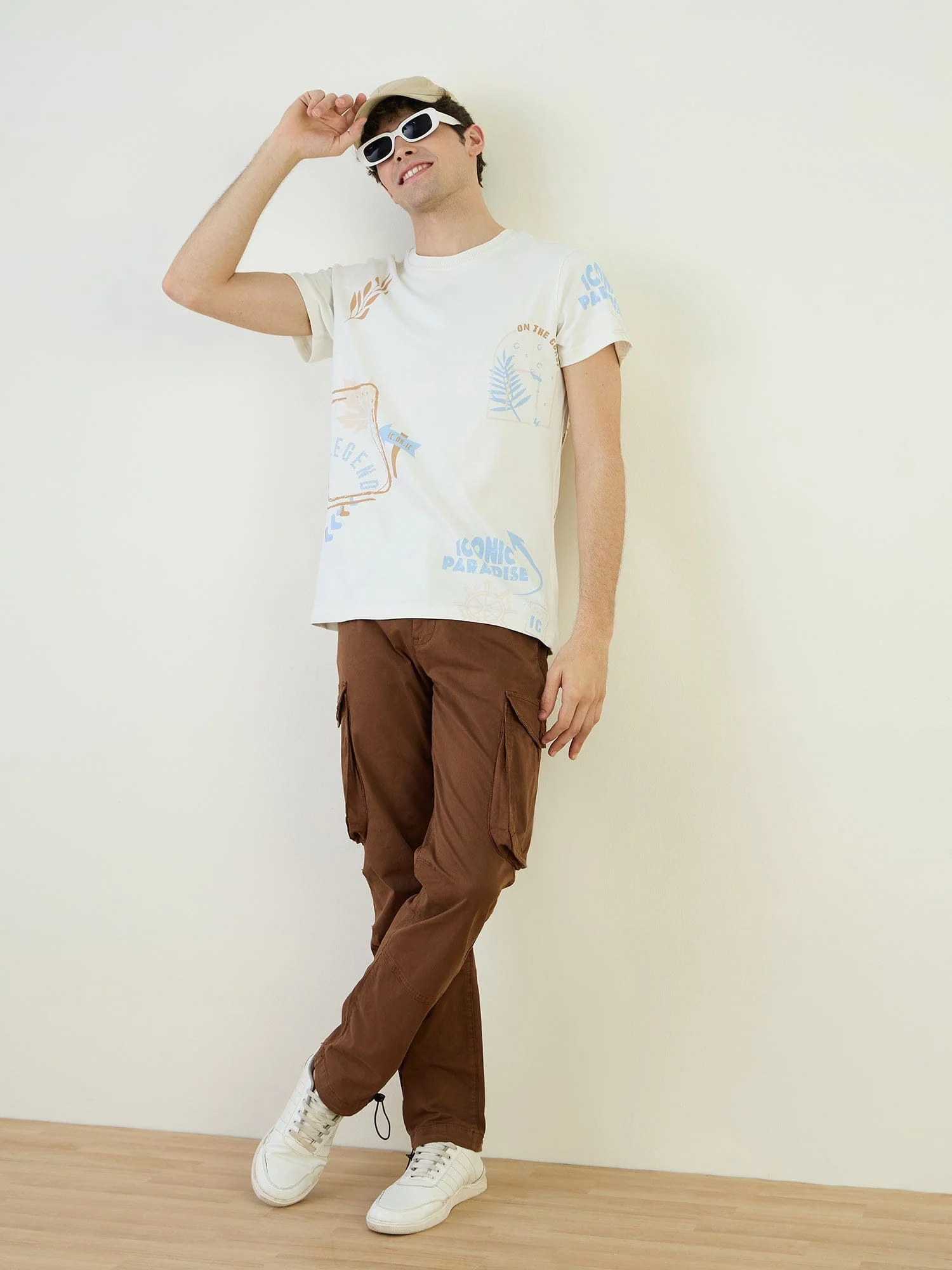 Iconic Men Brown Cargo Fit Solid Cargo Trouser - Image 2